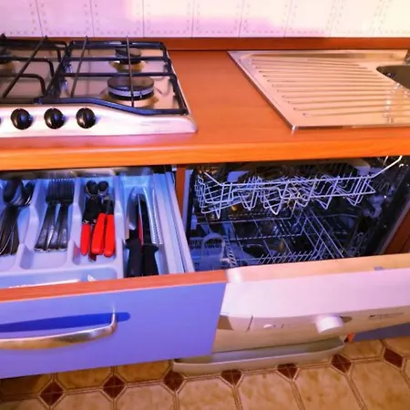 Relax In Our Serene Apartment-beahost